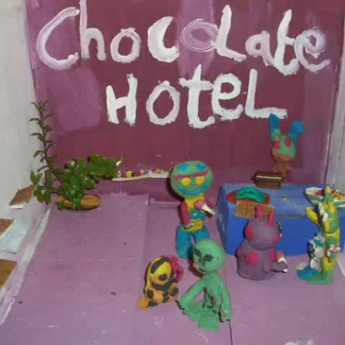 Alien Stop Motion - Chocolate Hotel