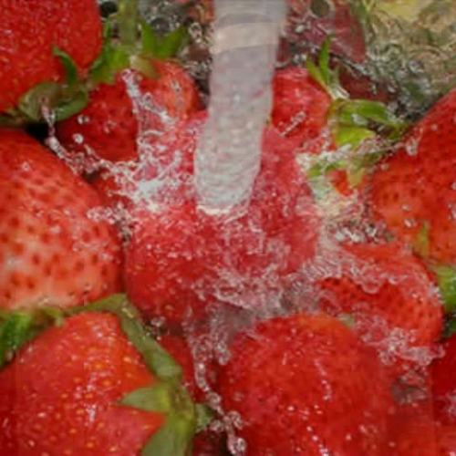 How to Make a Strawberry Smoothie