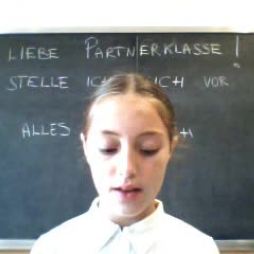 NADINE STELLT SICH VOR