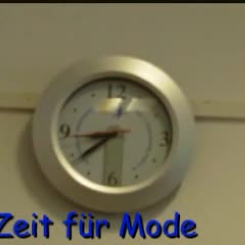 Modeschau im Klassenraum