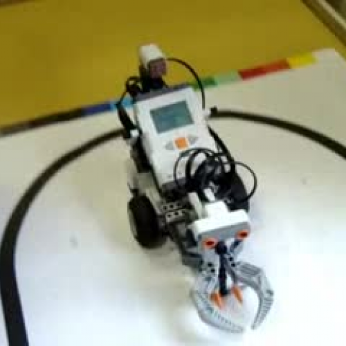 ITF 2009 - robot izvodi program s grananjem
