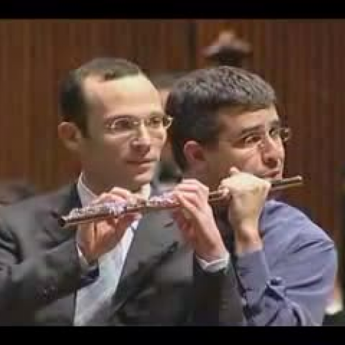 2 Guys perform on 1 Flute