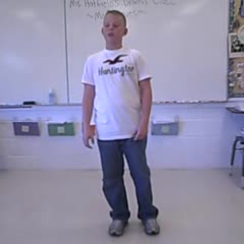 Hollis performs "Remember the Titans&quo