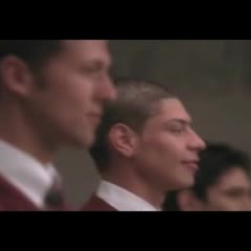 Clip of Glee -- ASL Chorus