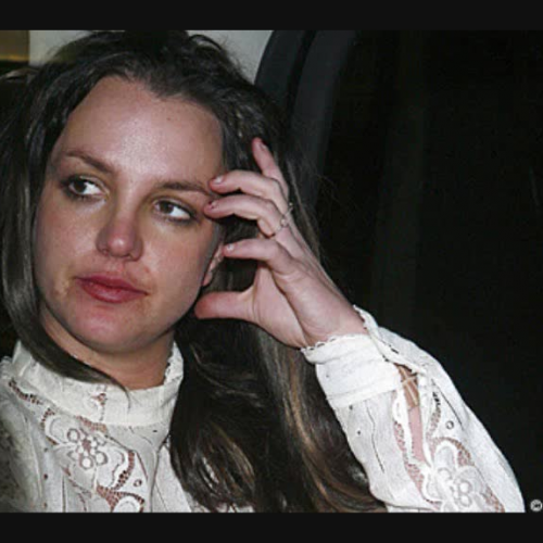 Britney spears learns French -er  verbs