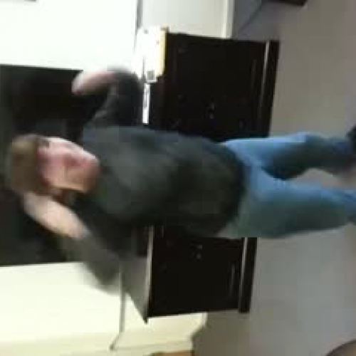 gesture for 2.Yo estoy alegre.