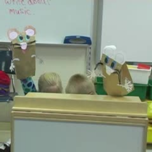 Retelling With Puppets