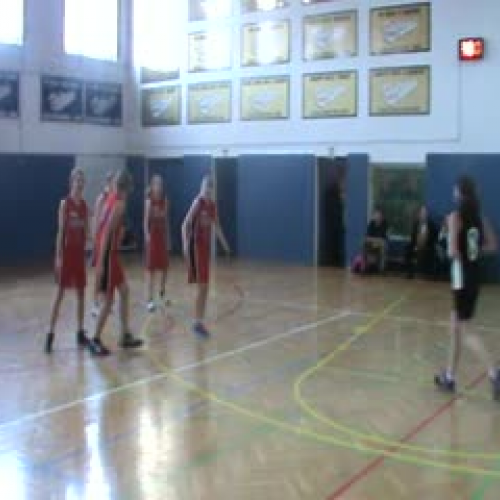 Wolves Girls Basketball Prague 2012 1