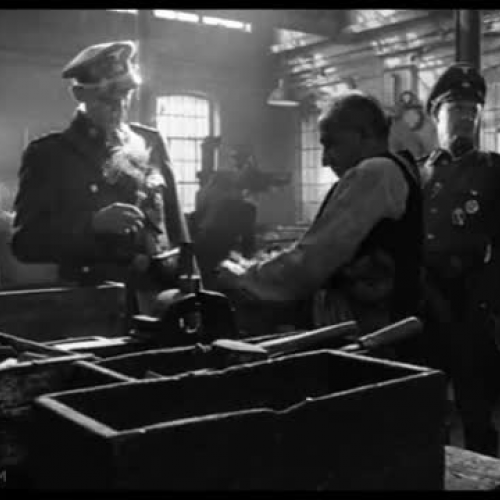 Schindler’s_List_(5_9)_Movie_CLIP_-_A_S