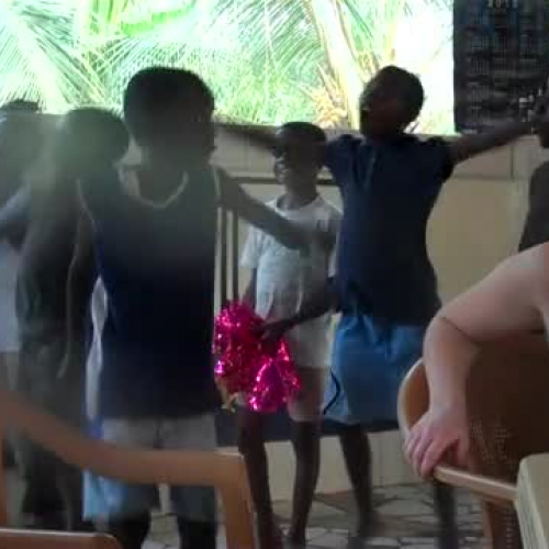 kids dancing