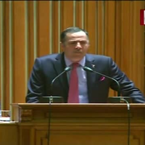 Blaga, c?tre Macovei Drag?, de ce bagi b?ta p