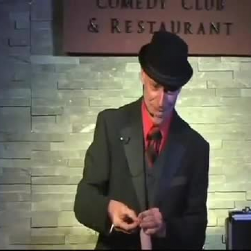 Brisbane Comedian Magician - Glen Rhodes