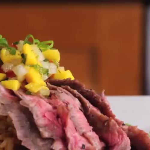 How to make grilled skirt steak with mango sa