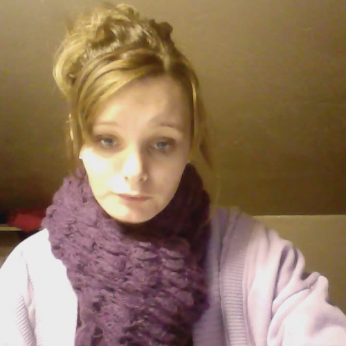 Describe the family visual