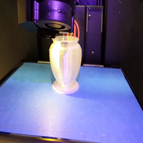 Printing a vase using the Makerbot 3D printer