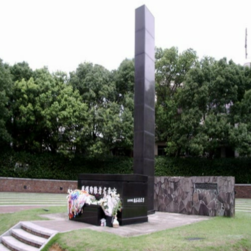 DuCote- Photo Story The Devil and Mr. Truman