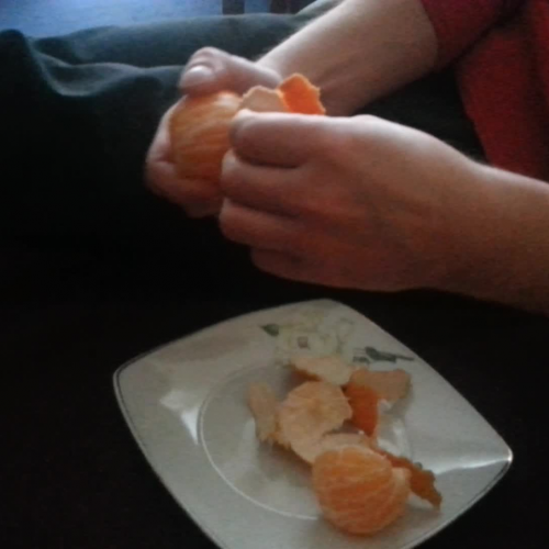 How to peel an orange