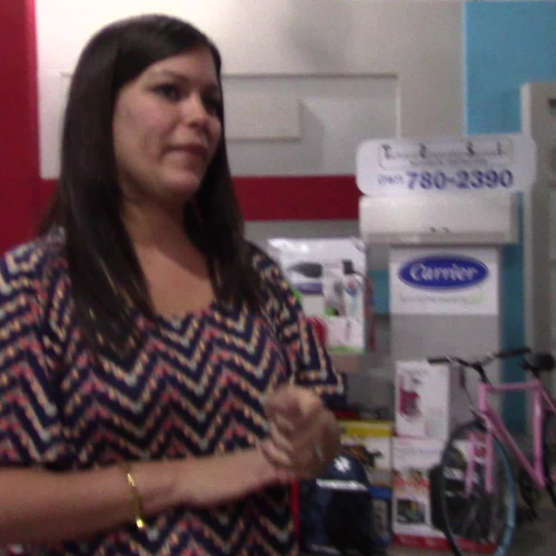 Contestan preguntas de los estudiantes