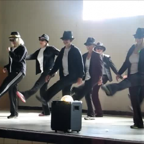 MAP Dancing to Uptown Junk