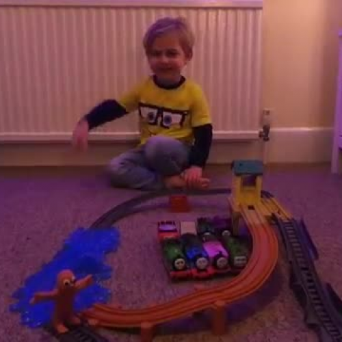 PLAY DOH CRASH - Thomas & Friends trackmaster toy
