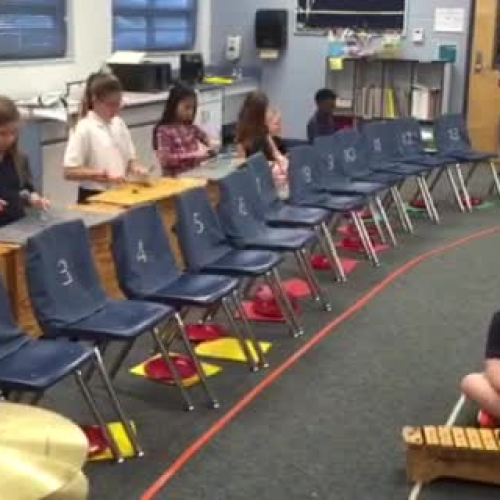 15-16 Ms. Farina's (Ms. Hubner) 4th grade class "Up, Up, Down harmony" by Zentz