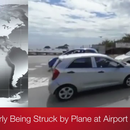 Tourist Nearly Being Struck by Plane at Airport in St. Barts