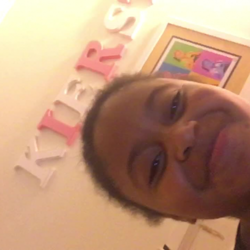 Describing the Family Visual Presentation Yo Estoy Alegre