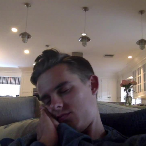 Proper gesture of  "yo estoy cansado"