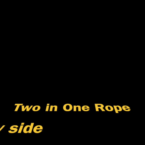 Two in one rope shoulder to shoulder