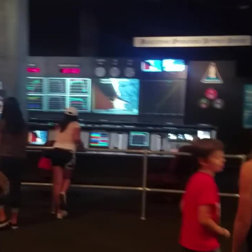 Space Shuttle, Super Cute Mice, Sidewalk Chalk and Toy District! | LiLAbby Weekly Adventures!