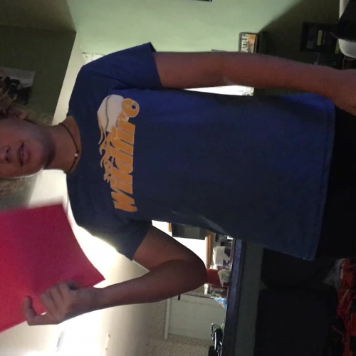 Describe the family visual presentation