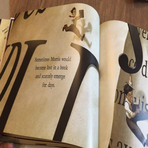 Part 1 The Fantastic Flying Books of Mr Morris Lessmore