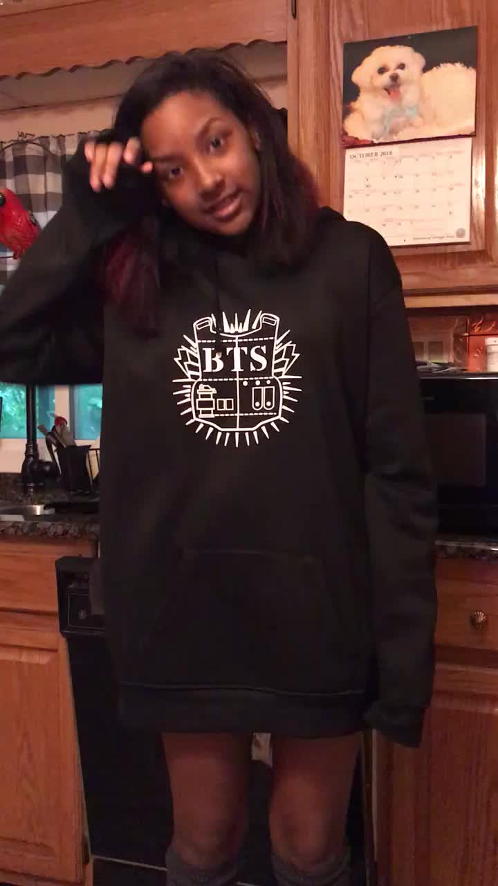 Tengo Calor Spanish Gesture