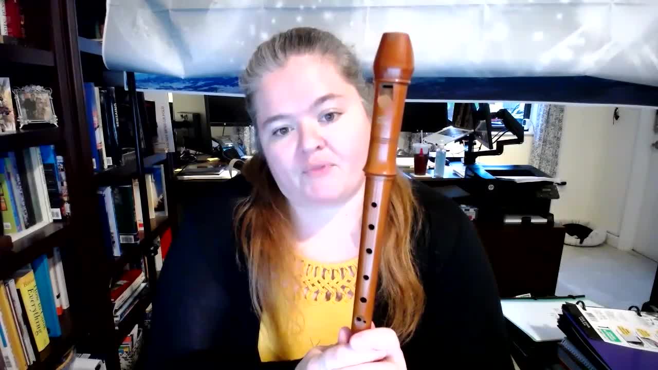 Playing the notes B,A,G on recorder