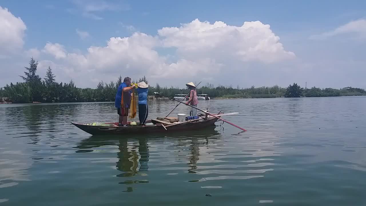 Hoi An Farming and Fishing Tour